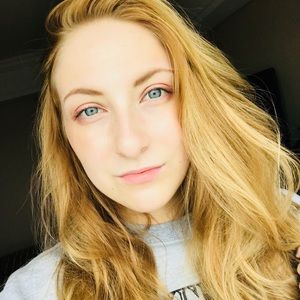 Meet your Posher, Alexandra